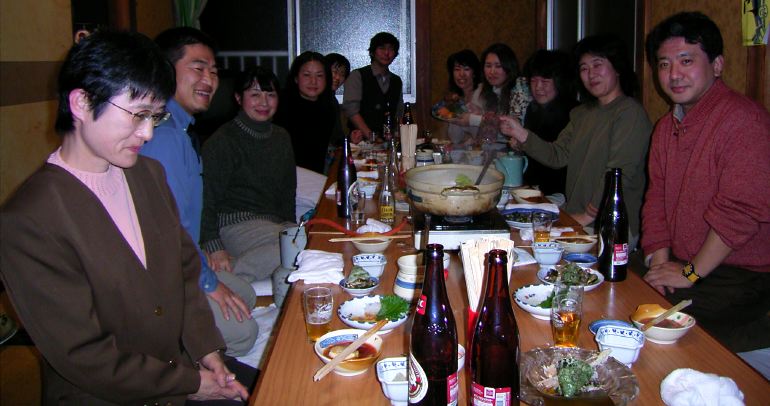 [Photo: conservator team in Shirahama 3]