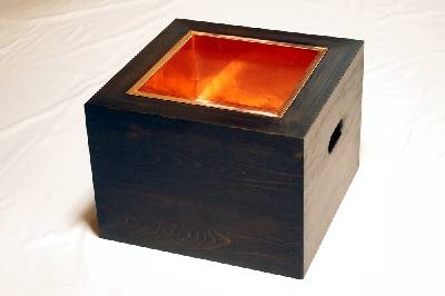 囲炉裏と火鉢の道具の田中商店/木製火鉢1